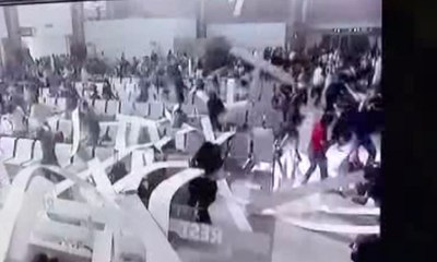 Detik-Detik Runtuhnya Plafon di Bandara Terekem “CCTV”