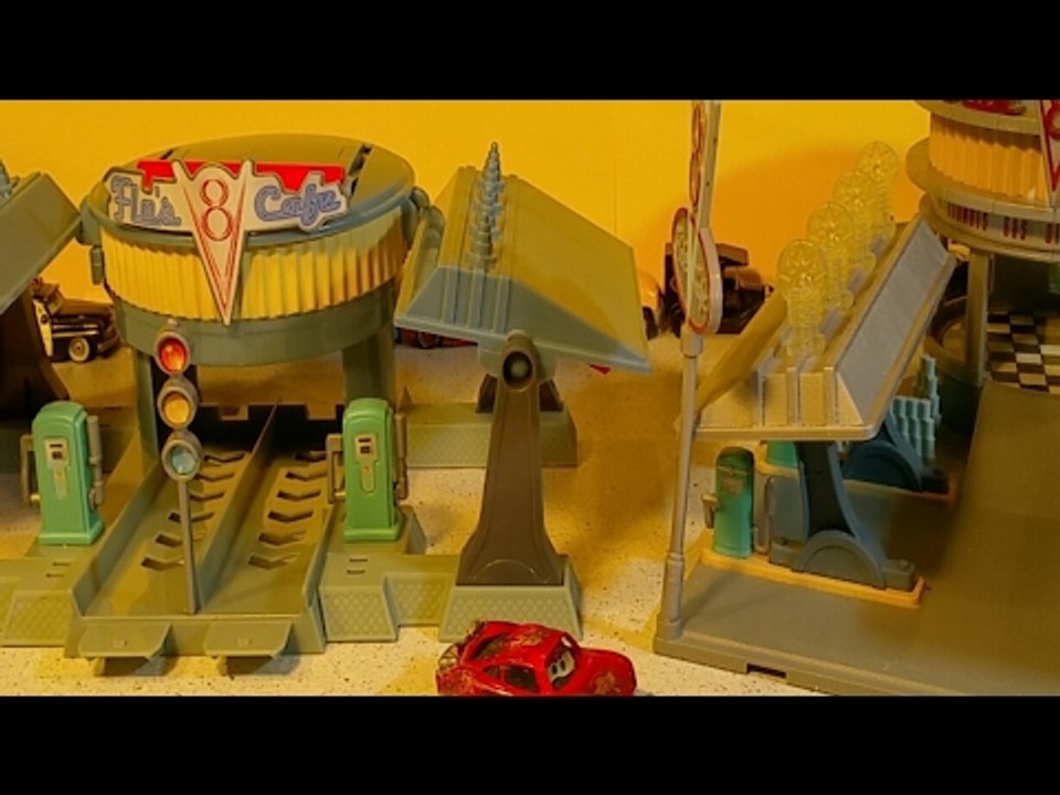 Pixar CARS V-8 Cafe Comparison With Lightning McQueen