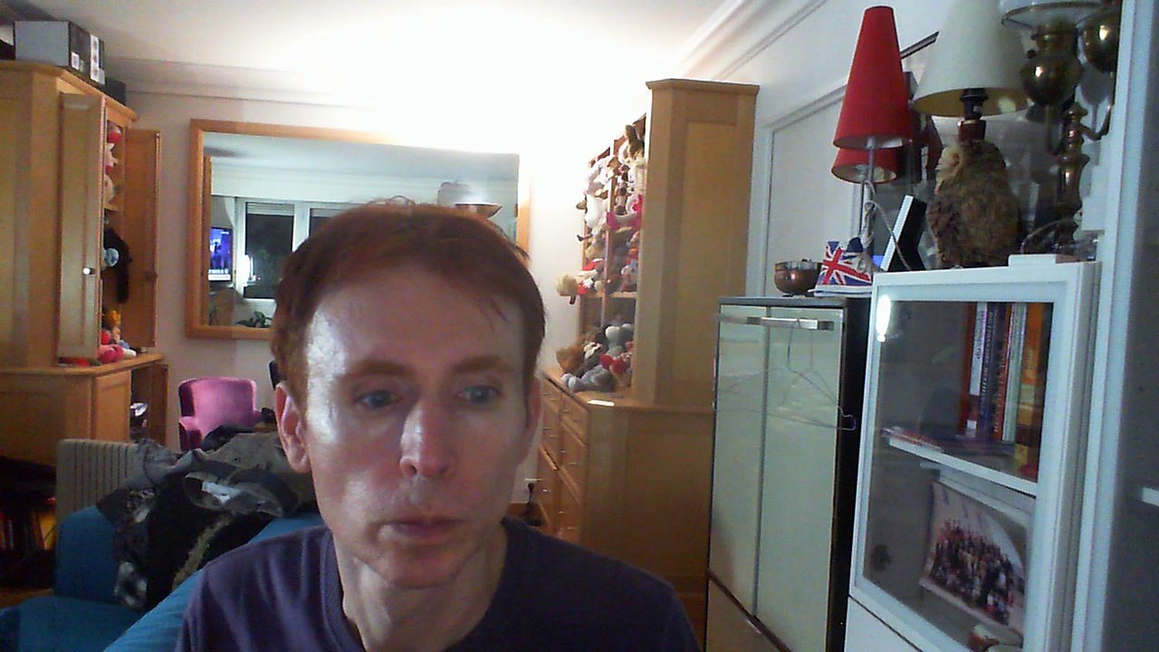 Wiwi égratigne "i still believe" de Brenda K. Starr