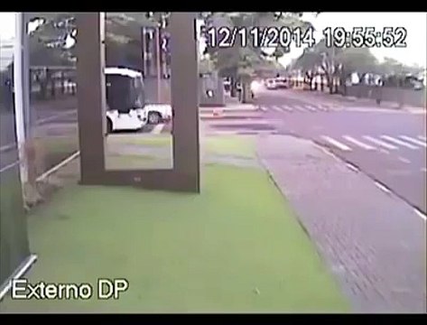 Vídeos-engraçados-do-Whatsapp-Mario-da-vida-real - 10Youtube.com