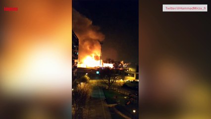 Spectaculaire incendie dans une zone industrielle à Bondy