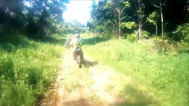 Suku Mante Suku Kerdil Langka dan Primitif Asal Aceh Terekam Kamera
