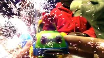 4. гигант сюрприз Яйца с Игрушки человек-паук скейтборды Откат автомобиль дартс робот 4. удивленный