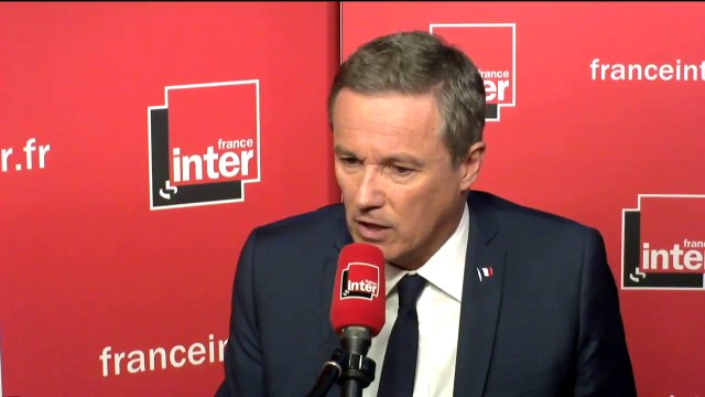 Nicolas Dupont-Aignan sur l'industrie pharmaceutique Je souhaite qu'il y ait une liberté minimum, que les vaccins non-obligatoires ne soient pas administrés à nos enfants