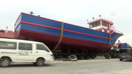 Tır Arıza Yaptı, Gemi Karaya Oturdu