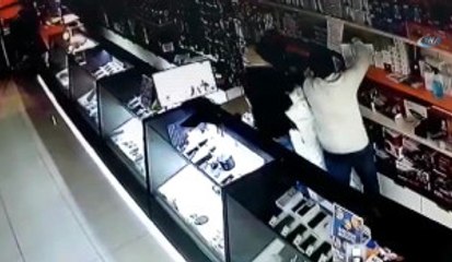 Maskeli 5'li Hırsızlar Kamerada