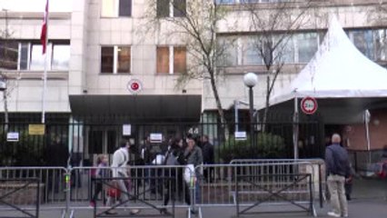 Fransa'da Oy Verme Işlemleri Başladı - Paris