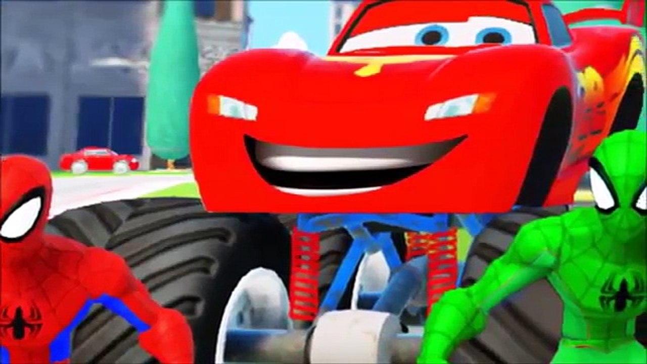 LOCO HULK con BAYMAX de Big Hero 6 y Spider-Man se divierten!