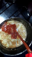 Receita de tipo uma lasanha de pão de forma.