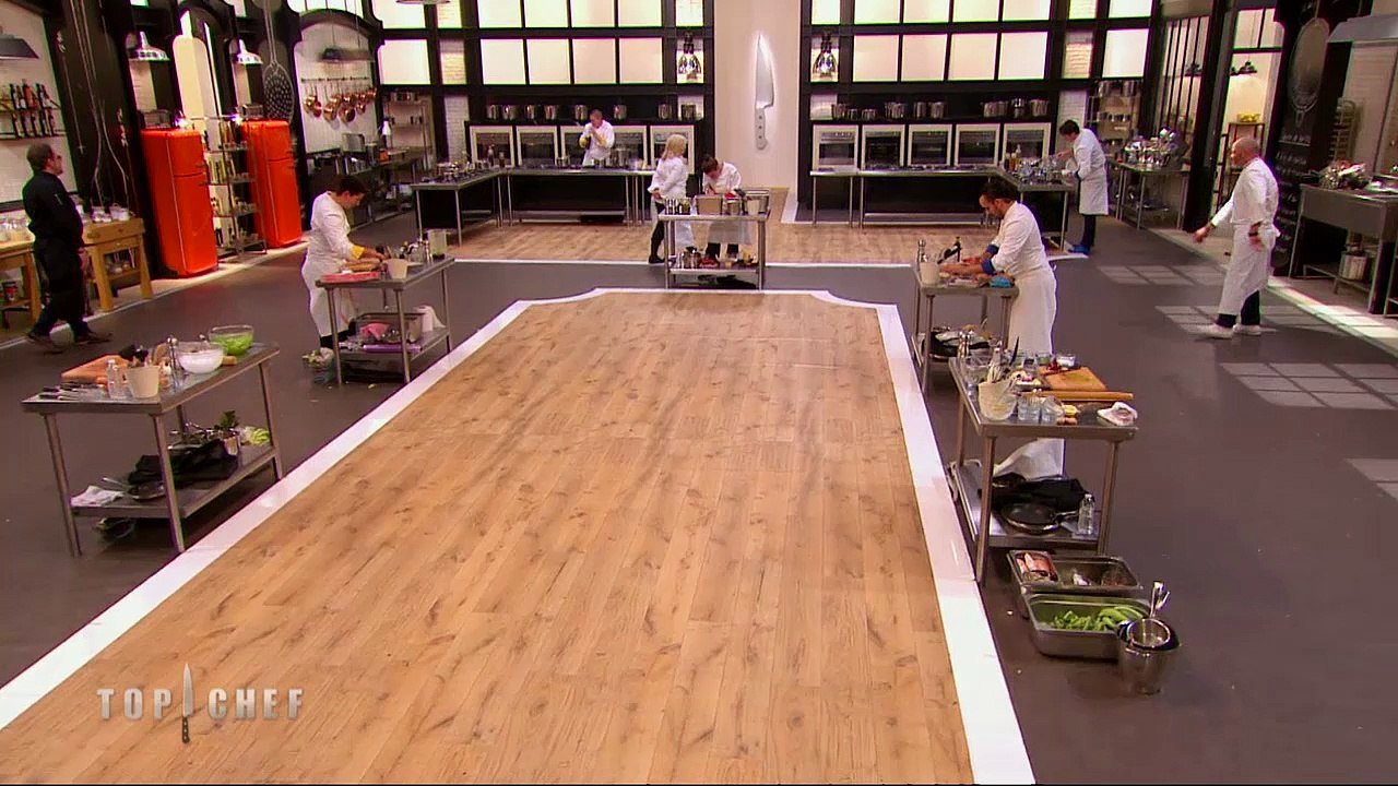 EXCLU AVANT-PREMIERE: Un candidat de "Top Chef" en larmes en découvrant la lettre de son mentor - Regardez