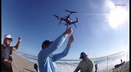 شاهد: يصطاد سمك "قرش" بطائرة بدون طيار