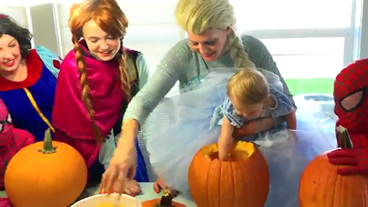 Disney Princess Bad Baby Food fight w/ frozen elsa and frozen anna in real life