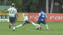 Olé! Lateral do Palmeiras aplica dois belos dribles e deixa companheiro no chão