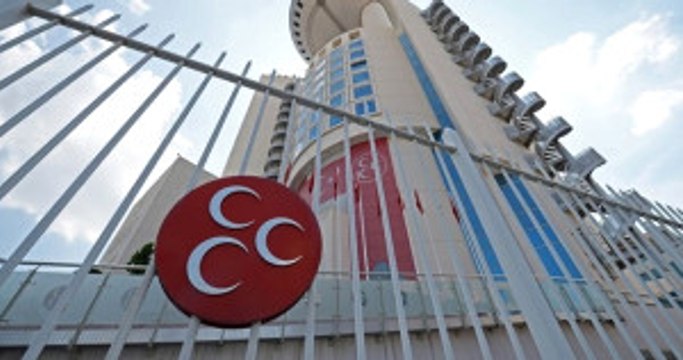 MHP Çeşme İlçe Başkanı İstifa Etti, Ardından Yönetim Kurulu Topluca İstifa Etti