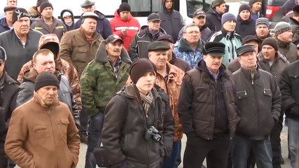 Дальнобойщики выразили недоверие Путину