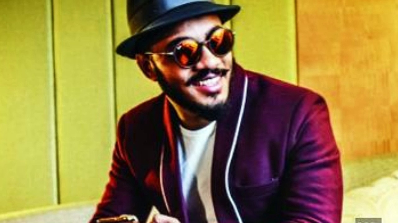 RAP BATTLE- Honey singh vs Raftaar vs Badshah vs Bohemia