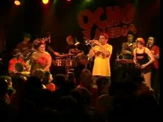 Optimista (live-en vivo) - Ocho Y Media (salsa de francia)