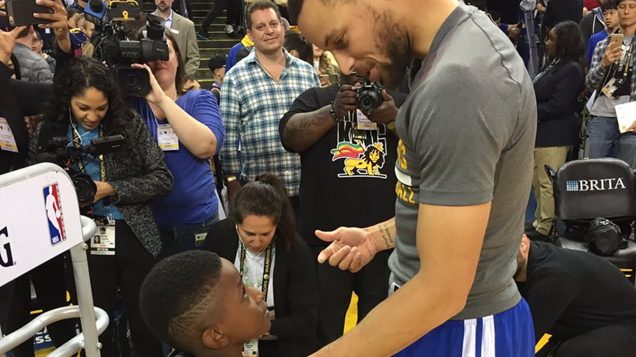Steph Curry Fan Meets His Hero After Being Tricked by Fake Tickets