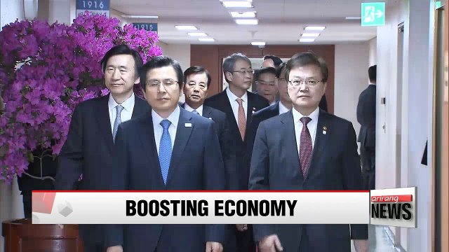 Acting president Hwang Kyo-ahn urges reforms, job creation for growth
