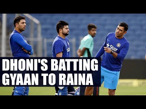 India vs England 3rd T20I : MS Dhoni gives batting tips to Raina|Oneindia News