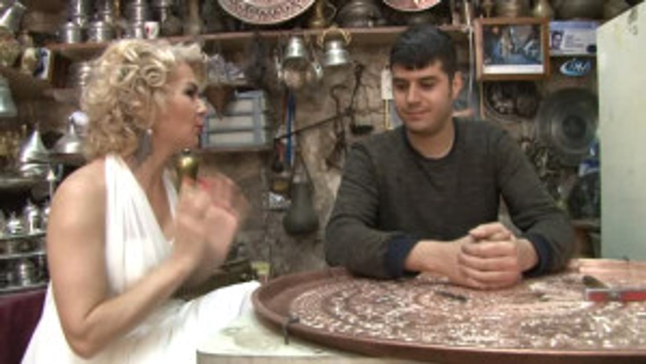 Mardin'in Marilyn'i 'Evet' İçin Kolları Sıvadı