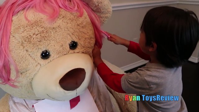 FARTING GIANT TEDDY BEAR gets First Haircut Pretend Play Kids Playtime with Toys Ryan ToysReview