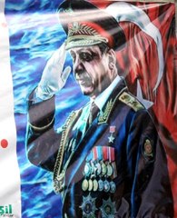 Şanlıurfa - Esnaftan Askeri Üniformalı Erdoğan Pankartı