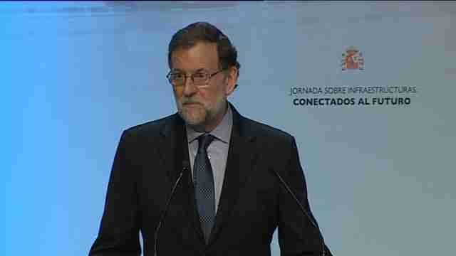 Rajoy anuncia inversiones en Cataluña y pide ayuda a los empresarios