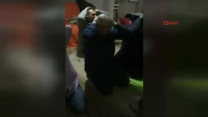 Üsküdar'da Bir Eve Fetö Baskını: 7 Gözaltı