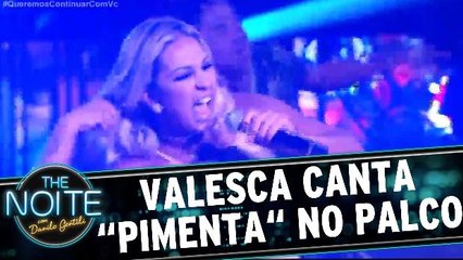 Valesca levanta o popozão da plateia ao som de `Pimenta`