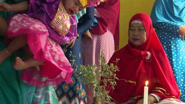 L'excision, cauchemar des fillettes en Indonésie