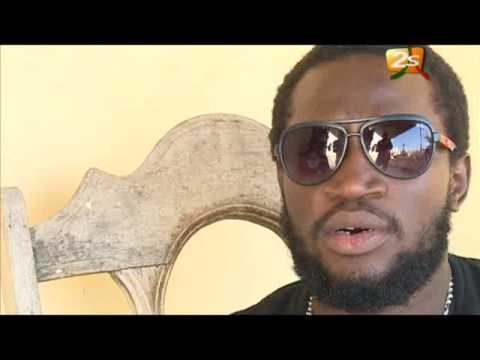 Aaru MBED avec Books SEN Kumpe