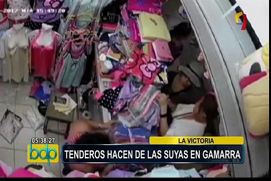 La Victoria: cámaras captan robos de ‘tenderos’ en Gamarra