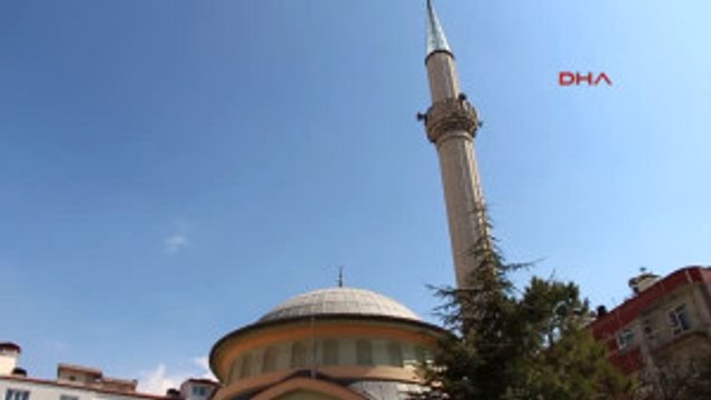 Burdur Camideki Bağış Kutusu Hırsızlığı Güvenlik Kamerasında