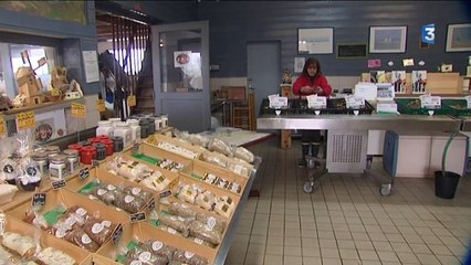Un distributeur automatique d'huîtres sur l'île de Ré