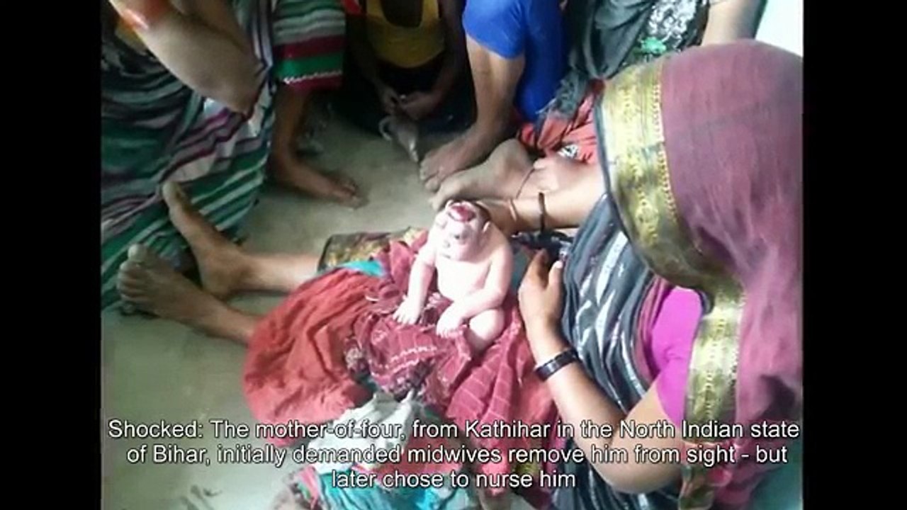 Ce bébé Alien est rejeté par sa mère et vénéré comme un dieu hindou par les croyants