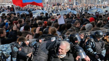 Rubber Ducks Lead a Protest in Russia