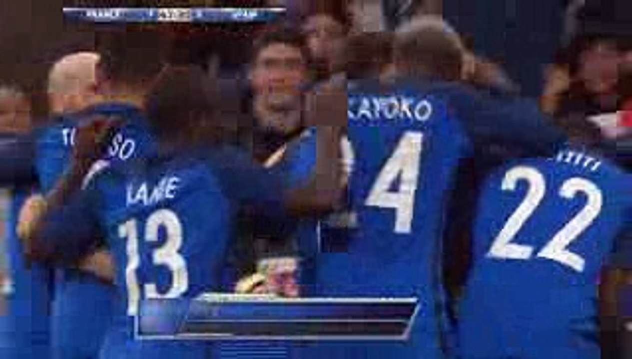 Le premier but de l'histoire du football refusé par la vidéo !