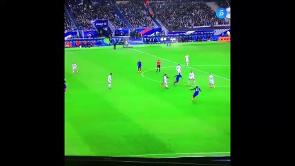 Sergio Busquets Special Skill vs France!