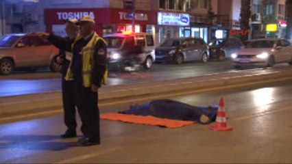 Izmir - Otomobilin Çarptığı Yaşlı Adam Hayatını Kaybetti