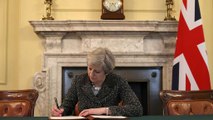 Британія: прем'єр підписала лист, що сповіщає ЄС про початок 