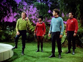 T02E04 - O Reflexo No Espelho