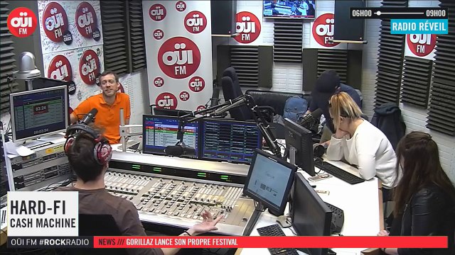 La radio OUI FM en direct vidéo /// La radio s'écoute aussi avec les yeux (2745)