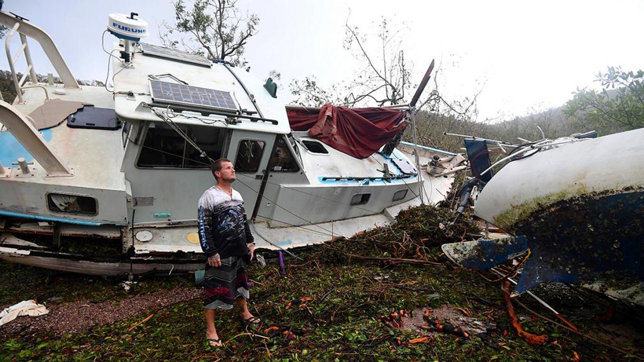 Australien: Wirbelsturm jetzt schwächer, aber große Schäden