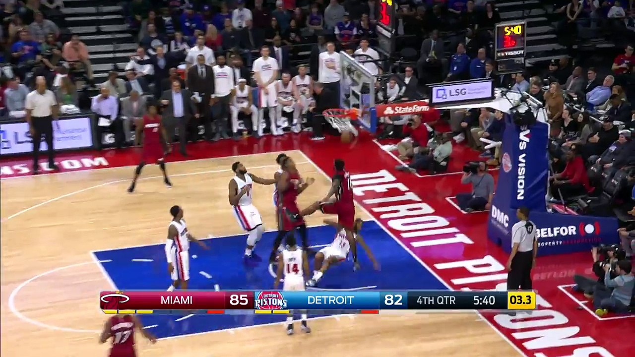 Le presque poster dunk de l'année en NBA pour James Johnson !