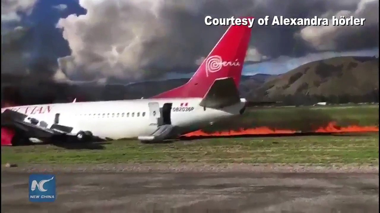Grosse frayeur au Pérou: un avion prend feu, 141 passagers sains et saufs