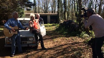 Dans les coulisses d'une séance photo avec Tri Yann