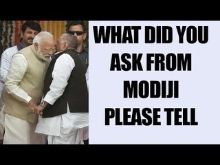 Mulayam Singh asked in Lok Sabha, what did he said in Modi's ear, Watch Video | Oneindia News