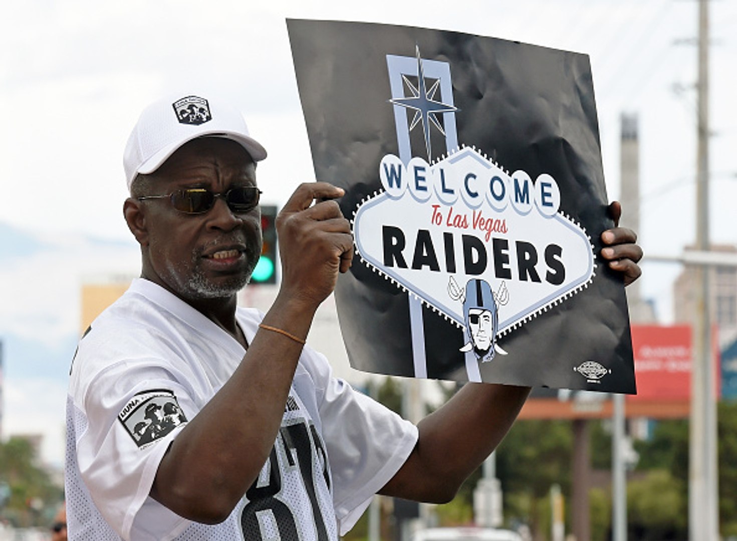 Raiders now accepting deposits for season tickets at Las Vegas stadium