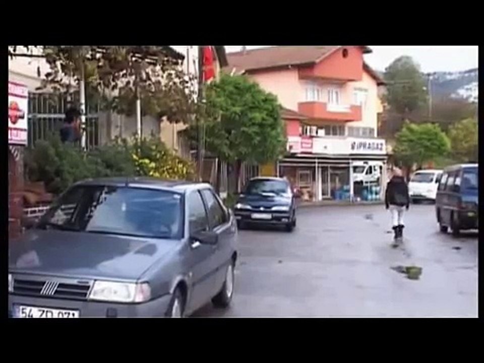 KEMENÇE ÜSTADI SÜPER ŞARKI  ALİOSMAN ALBAKAN İLK KLİBİ NURAYIM  Yönetmen ve yapımcı Kurt Produksiyon